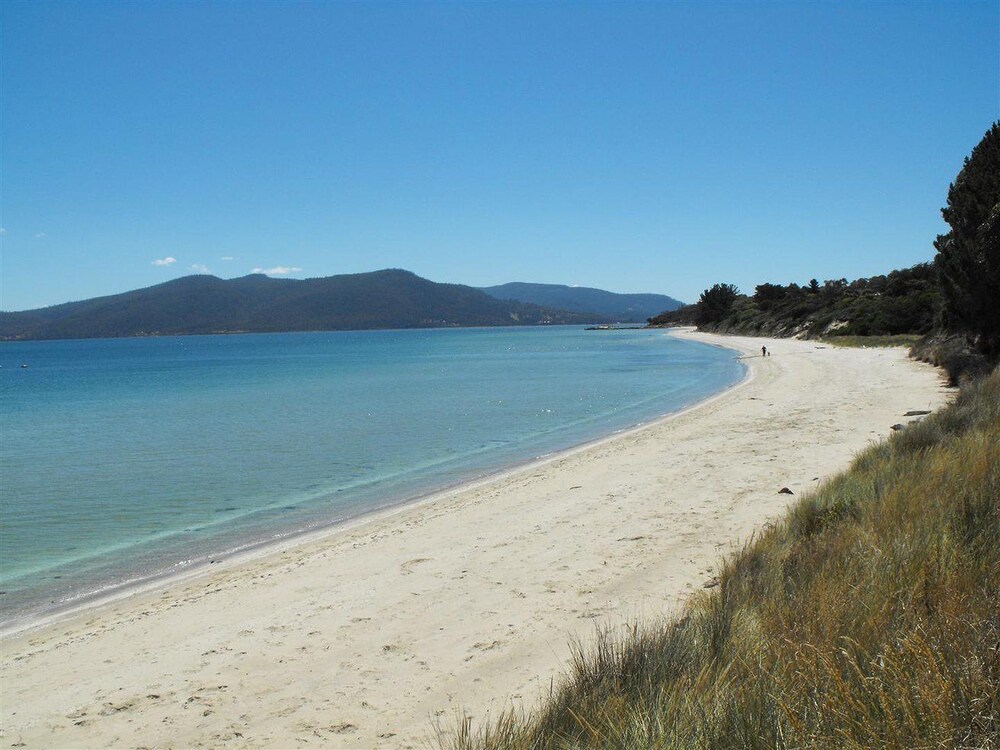 Discover Bruny Island Holiday Accommodation