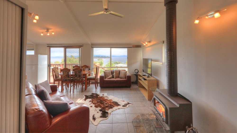 Discover Bruny Island Holiday Accommodation