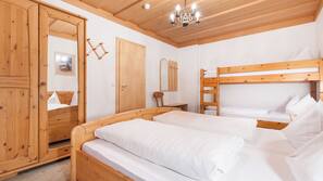 Zimmersafe, schallisolierte Zimmer, kostenpflichtige Zustellbetten