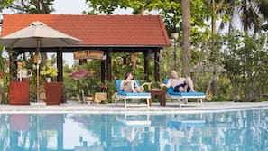 Piscine extérieure