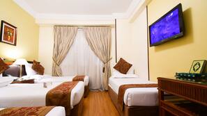 In-room safe, free WiFi