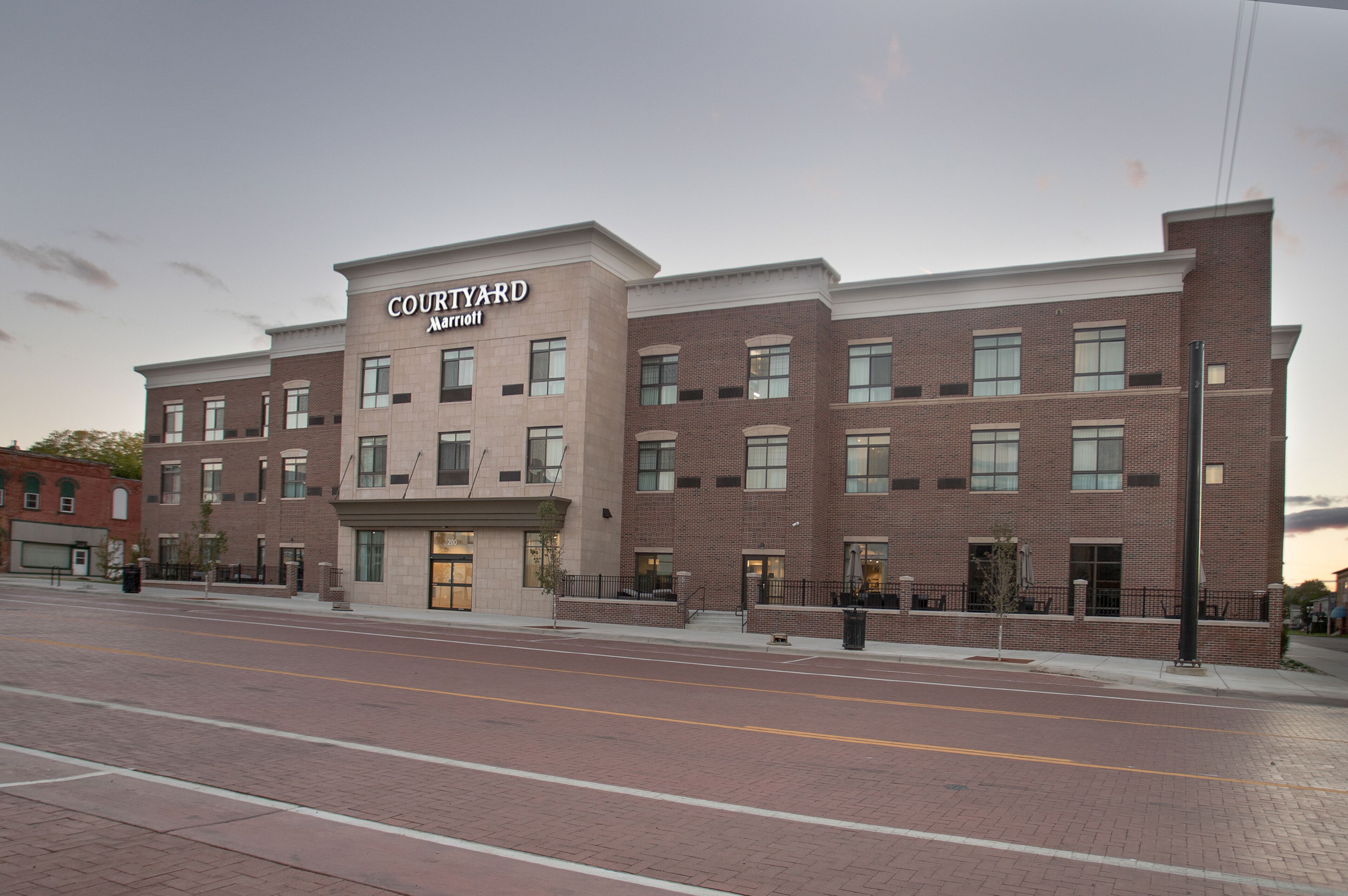 Courtyard By Marriott Albion In Albion Mi Expedia