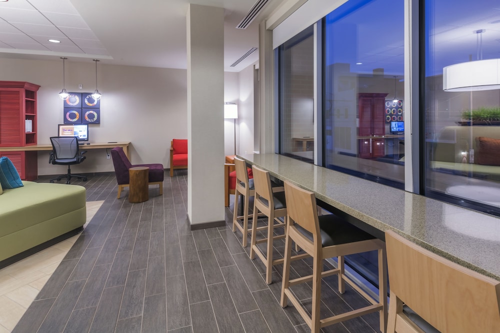 Home2 Suites by Hilton Kansas City Downtown in Kansas City Best Rates & Deals on Orbitz