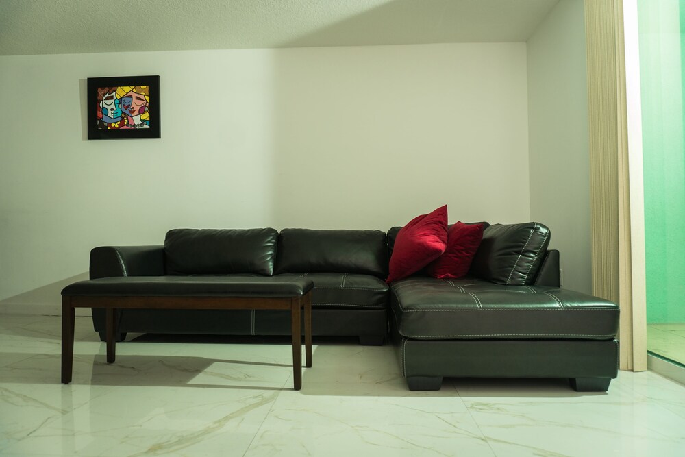 Brickell Bay Boardwalk - Waterfront Luxury Condo