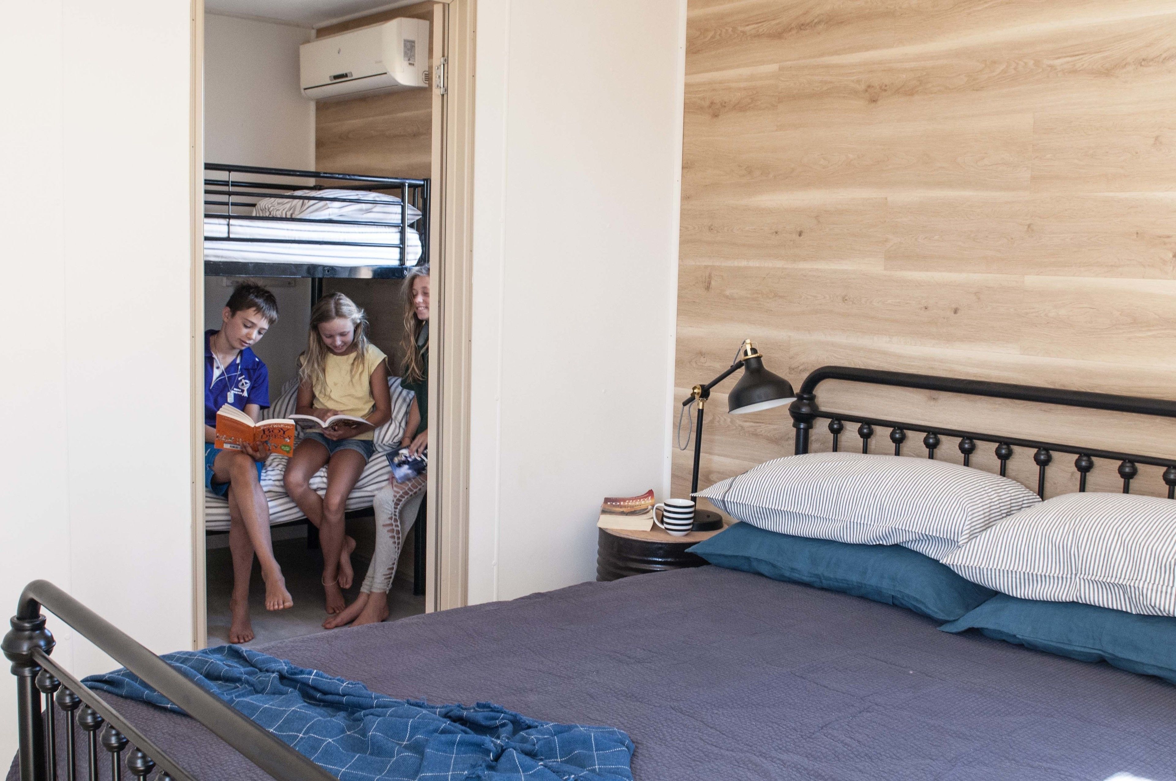 Wooramel Riverside Retreat - Campground