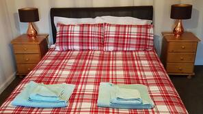 Premium bedding, free cribs/infant beds