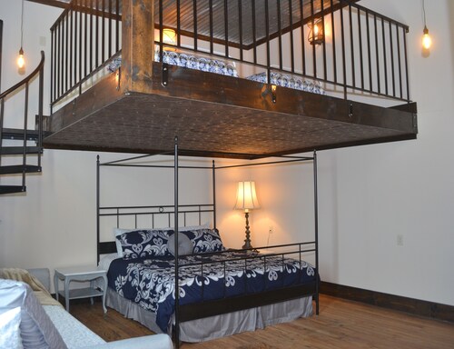Check Expedia for Availability of Eighteen-Ninety Sleepover