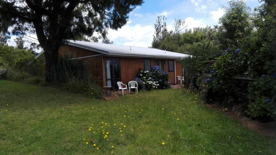 Purple Hen Country Lodge