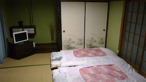 Blackout drapes, free WiFi, linens