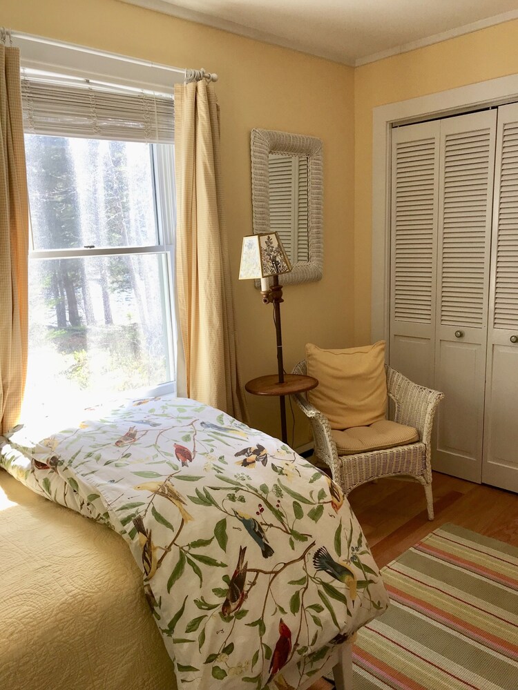 Lakefront Cottage on "Quietside" of Mt Desert Island facing Acadia