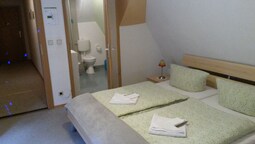 Pension Hollandheim Waschleithe In Gruenhain Beierfeld Cheap