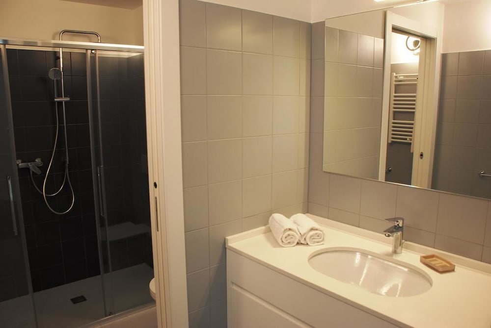 Photo - La Perla by Sedar