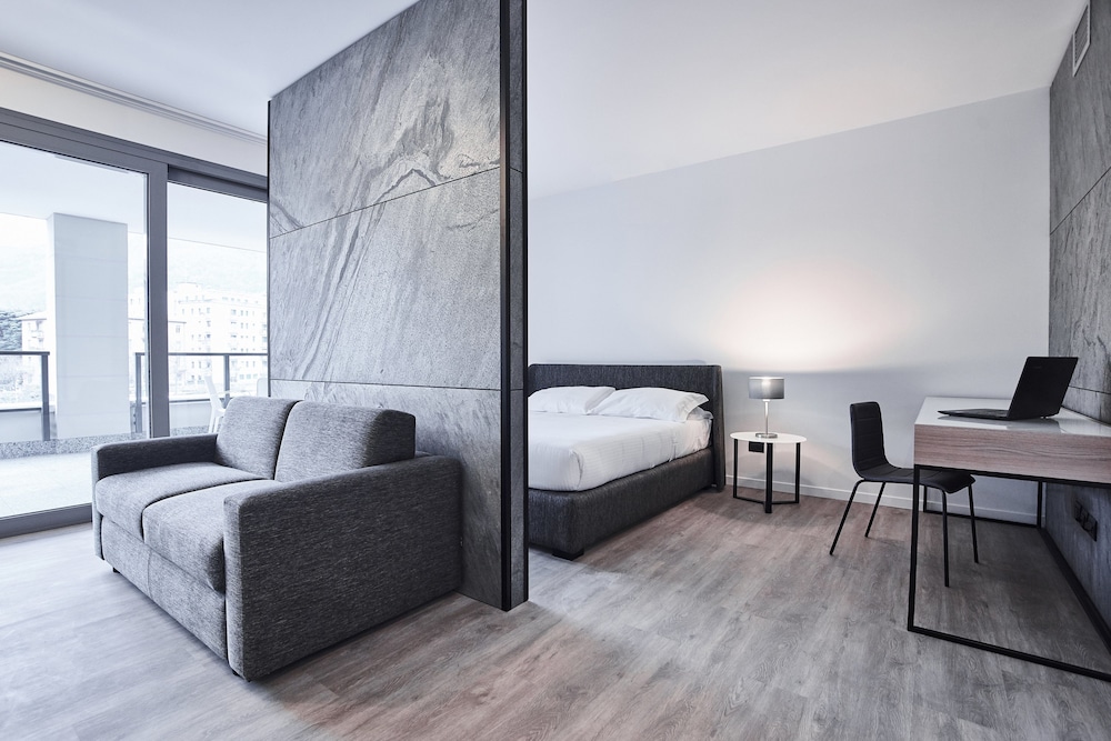 Photo - La Perla by Sedar