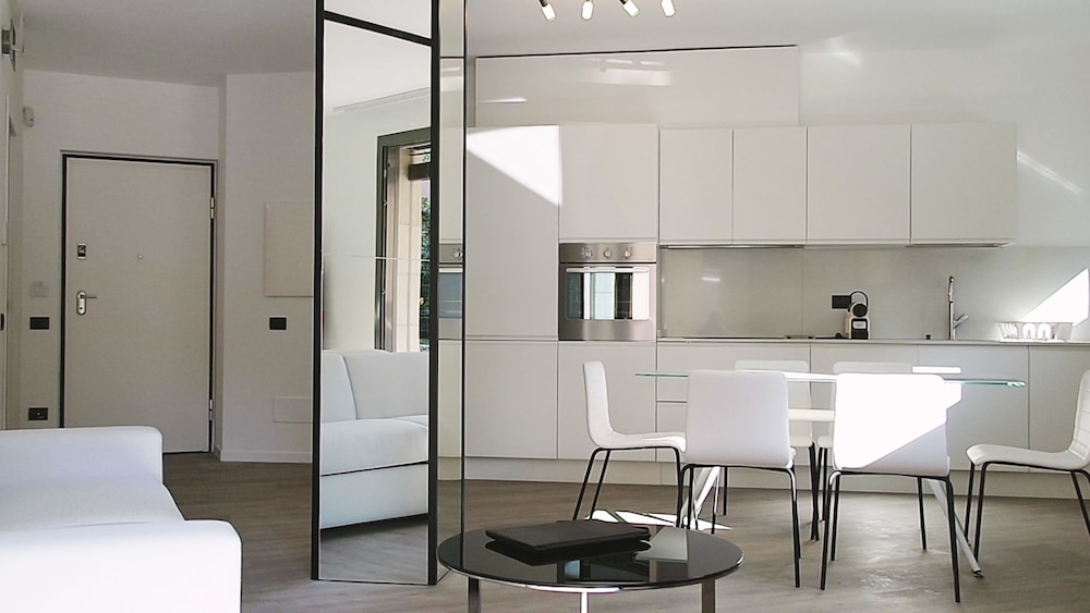 Photo - La Perla by Sedar