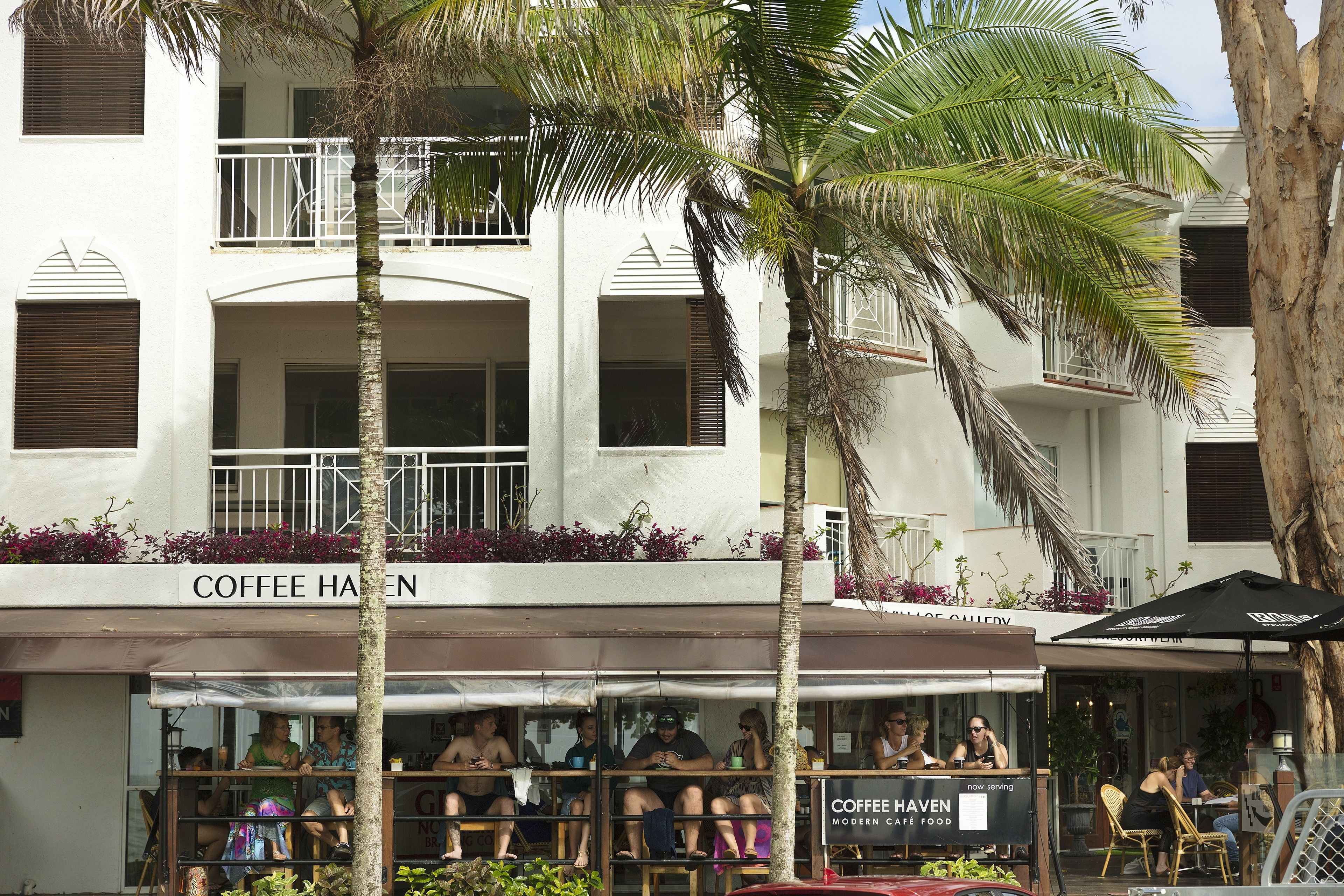 Temple 221 2BR Resort Spa Apartment