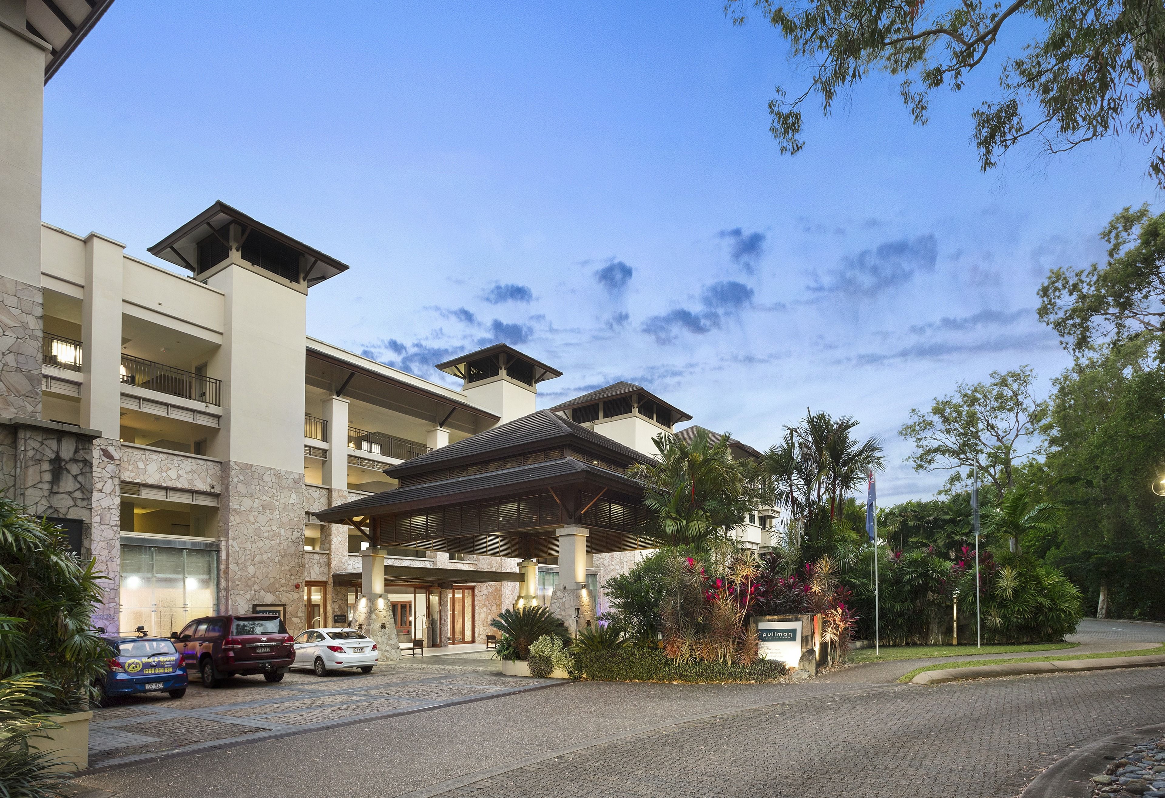 Temple 221 2BR Resort Spa Apartment