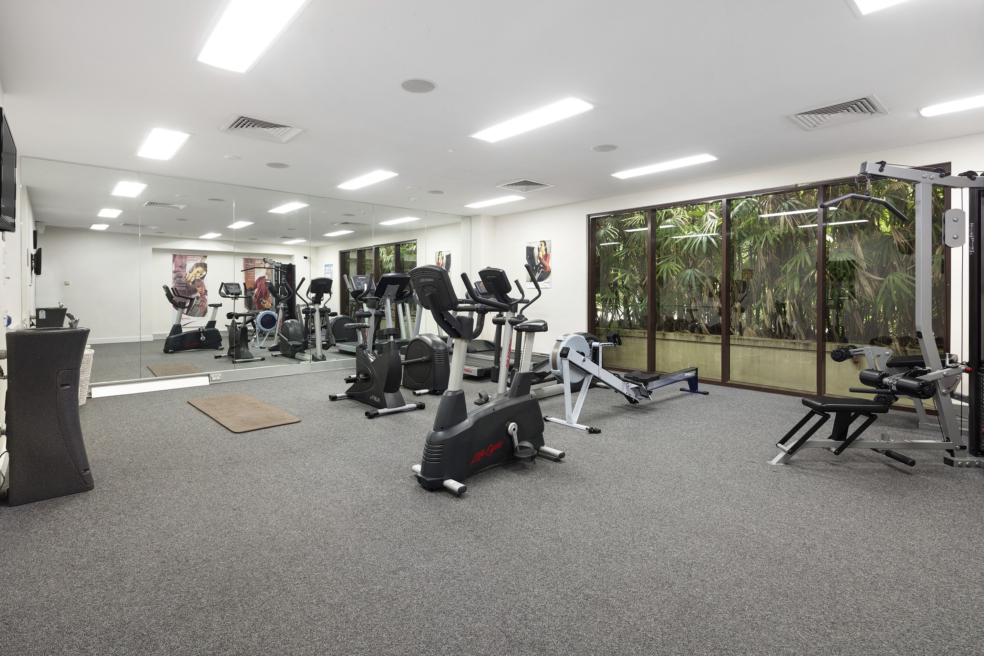 Temple 221 2BR Resort Spa Apartment