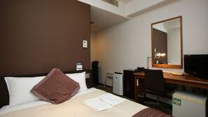 Desk, iron/ironing board, free WiFi