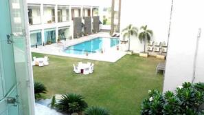 Indoor pool, outdoor pool