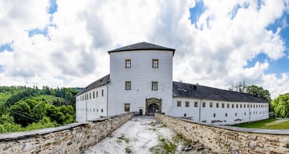 Chateau Goldenstein