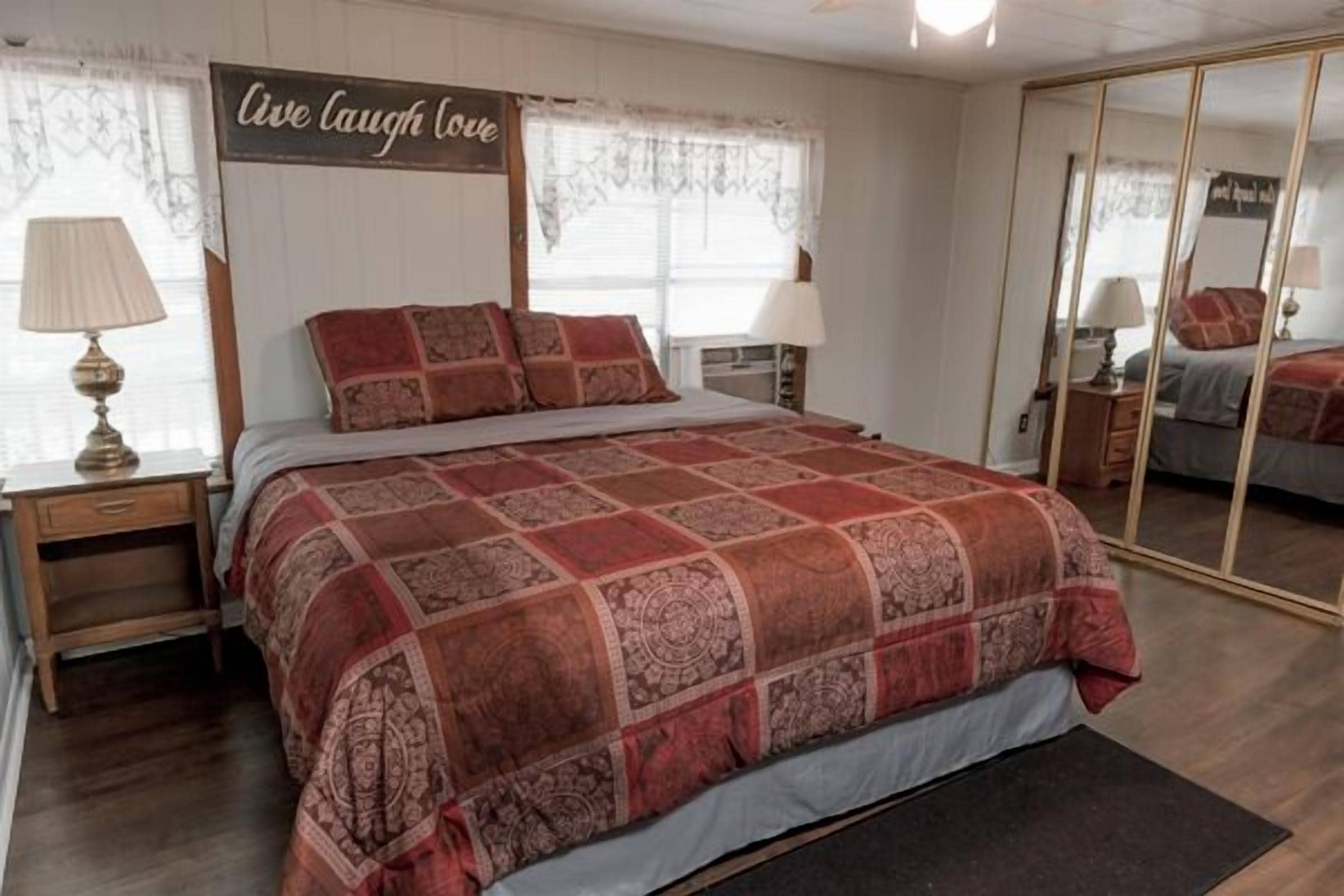 Weekday Special! Stay 2 nights get 3rd  night free!!! Fri & Sat excluded in Natchitoches, United States
