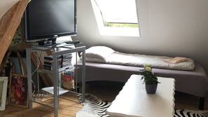 Premium bedding, minibar, individually decorated, individually furnished