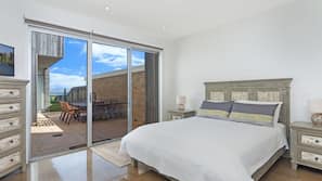 4 bedrooms, iron/ironing board