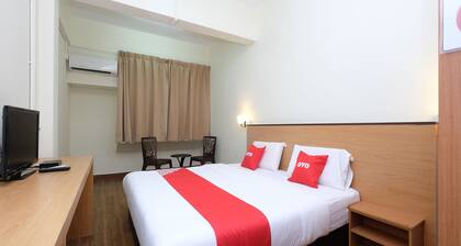 OYO 1105 Hotel 75