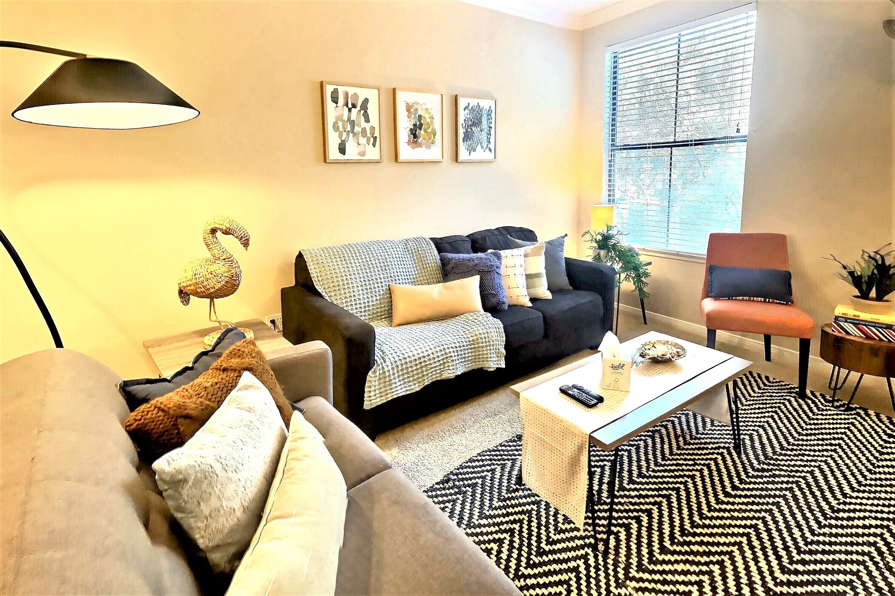 Resort Style Central Irvine Mins to Disney & Laguna Beach (Resort Style Central Irvine Mins to Disney & Laguna Beach) 欧文 - USA - 优惠订房和住客点评 | 智游网 Expedia.com.uk in Irvine, United States