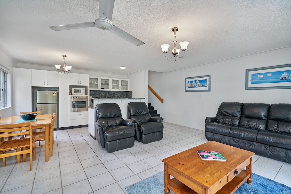 Beach Haven Apartments Deals & Reviews (Cairns, AUS) Wotif