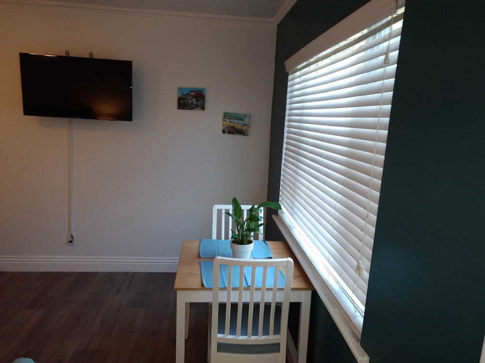 New Design Studio Close to the Beach