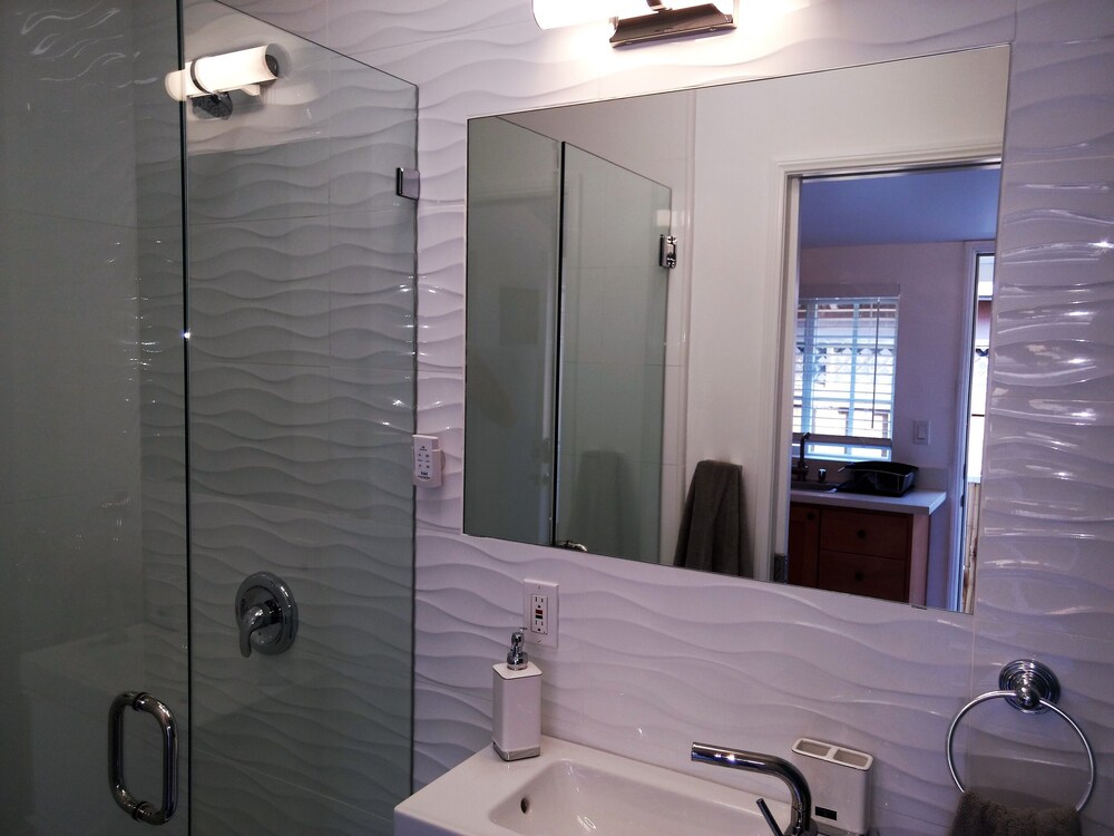 New Design Studio Close to the Beach