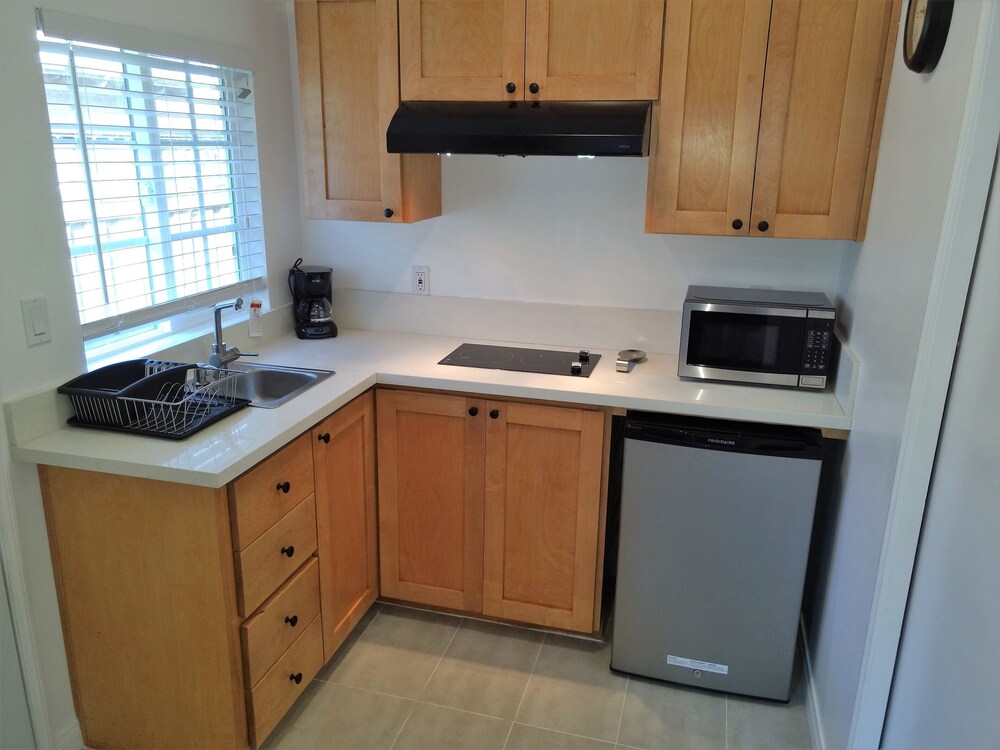 New Design Studio Close to the Beach