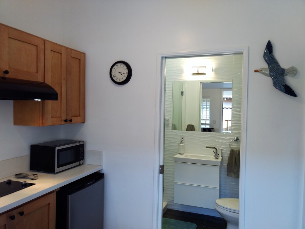 New Design Studio Close to the Beach