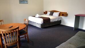 Iron/ironing board, free WiFi, linens