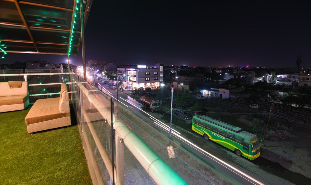 Treebo Prithviraj 2019 Room Prices Deals Reviews Expedia - 