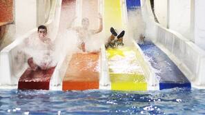 2 piscines couvertes