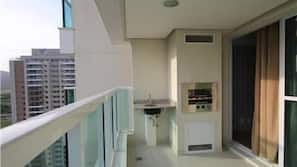 3 bedrooms, iron/ironing board, free WiFi