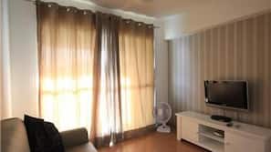 3 bedrooms, iron/ironing board, free WiFi