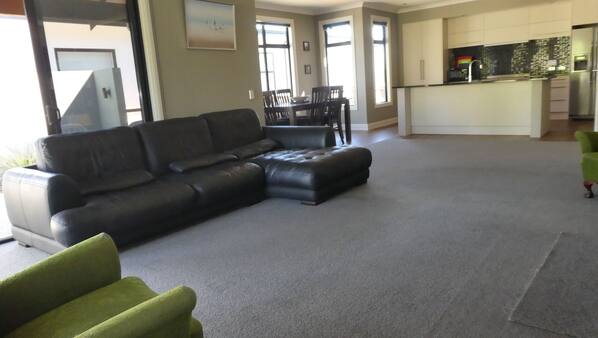 Flat-screen TV, fireplace