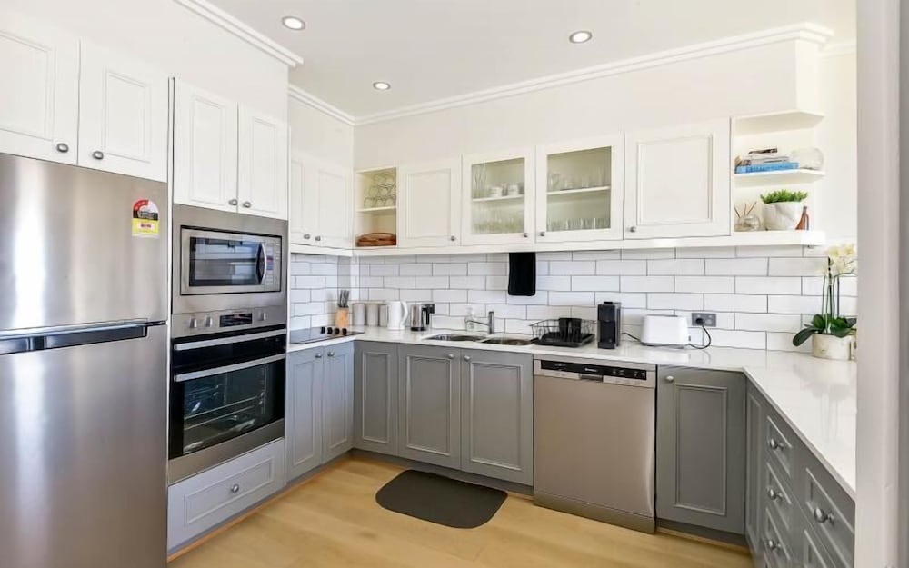 Regency Court- Absolute Beachfront
