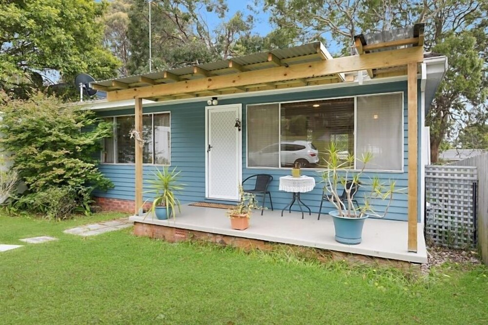 Budgewoi Pet Friendly Cottage