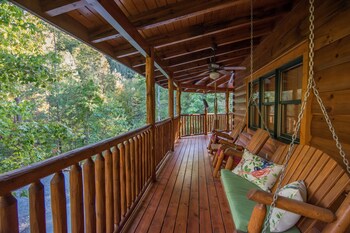Smoky Cove Resort Peaceful Easy Feeling Willow Tree Cabins