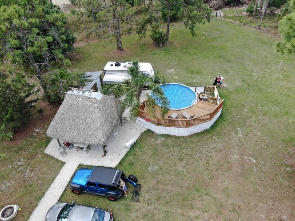 Vacation Rentals Farm RV Jacuzzi/Pool/Wifi / Ft. Myers Clewiston
