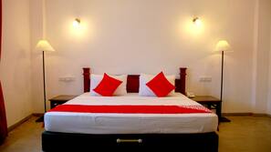 1 bedroom, in-room safe, desk, free WiFi
