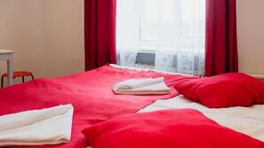 Iron/ironing board, free WiFi, linens