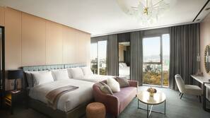 Premium bedding, in-room safe, desk, blackout curtains