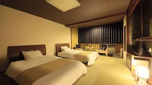 Down comforters, in-room safe, desk, free WiFi