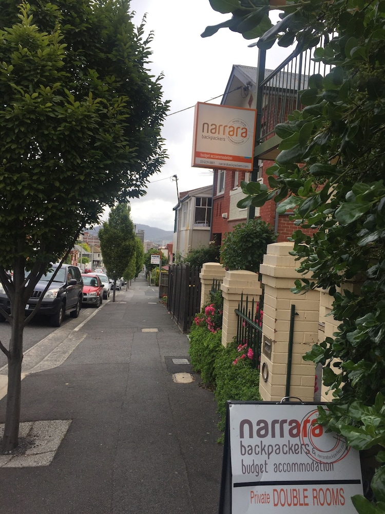 Narrara Backpackers