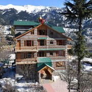 Hotels Near Rohtang P Himachal Pradesh Expedia Sky One Ski Resort By Hotels